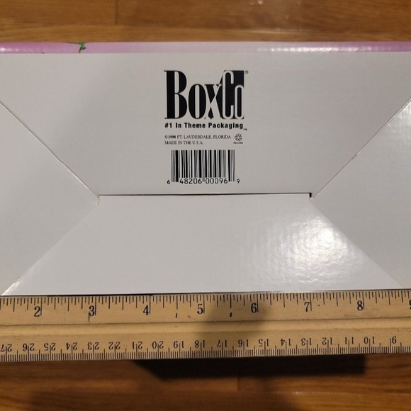 Colorful Party Favor Boxes - Picture 5 of 12